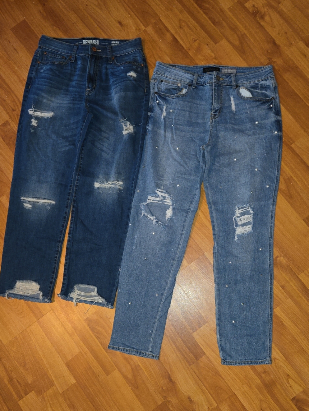 2 Pairs Distressed Denim Jeans Pair